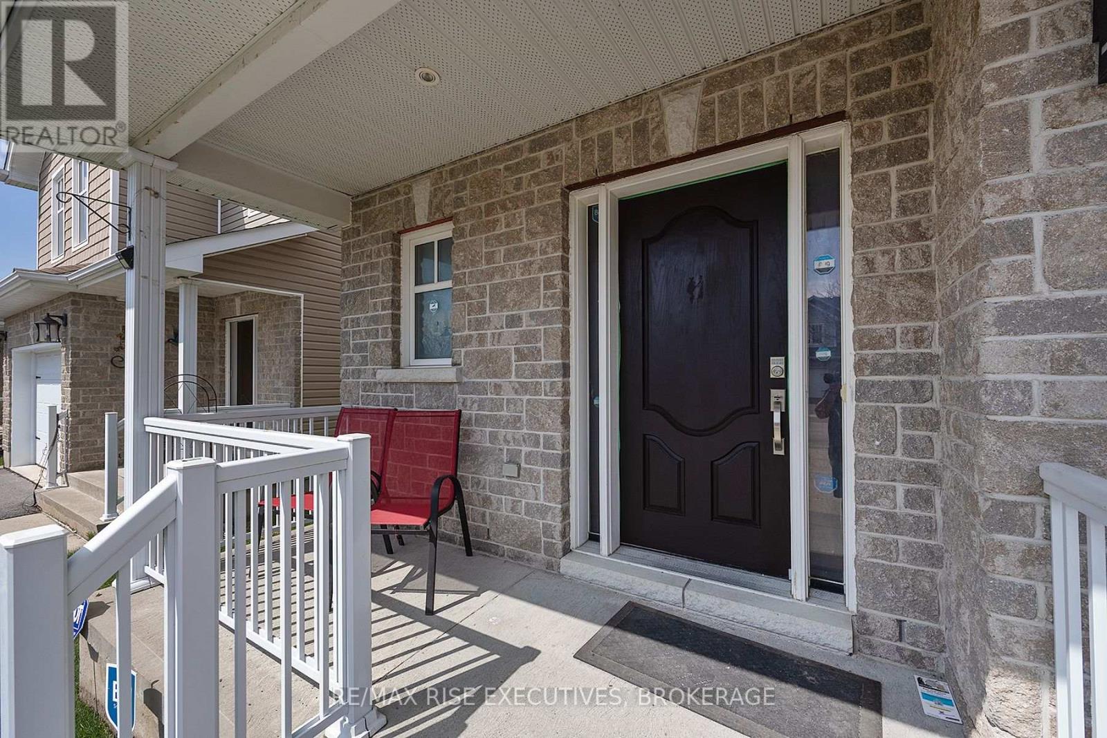1521 CRIMSON CRESCENT