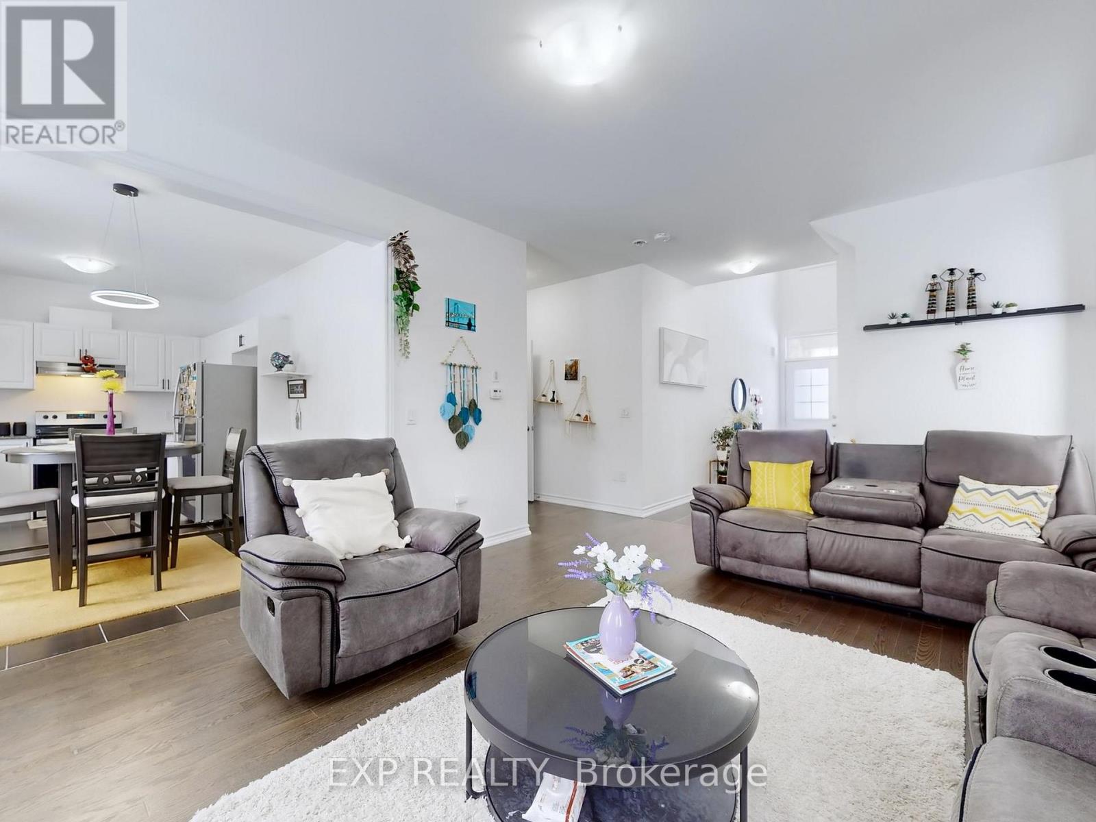 32 DOC LOUGHEED AVENUE