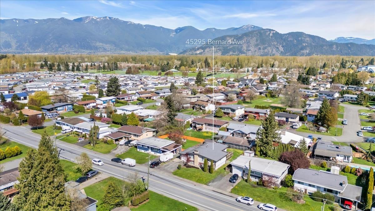 45295 BERNARD AVENUE|Chilliwack Proper West