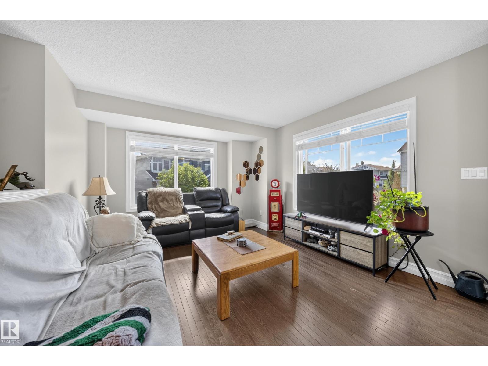 #64 655 TAMARACK RD NW