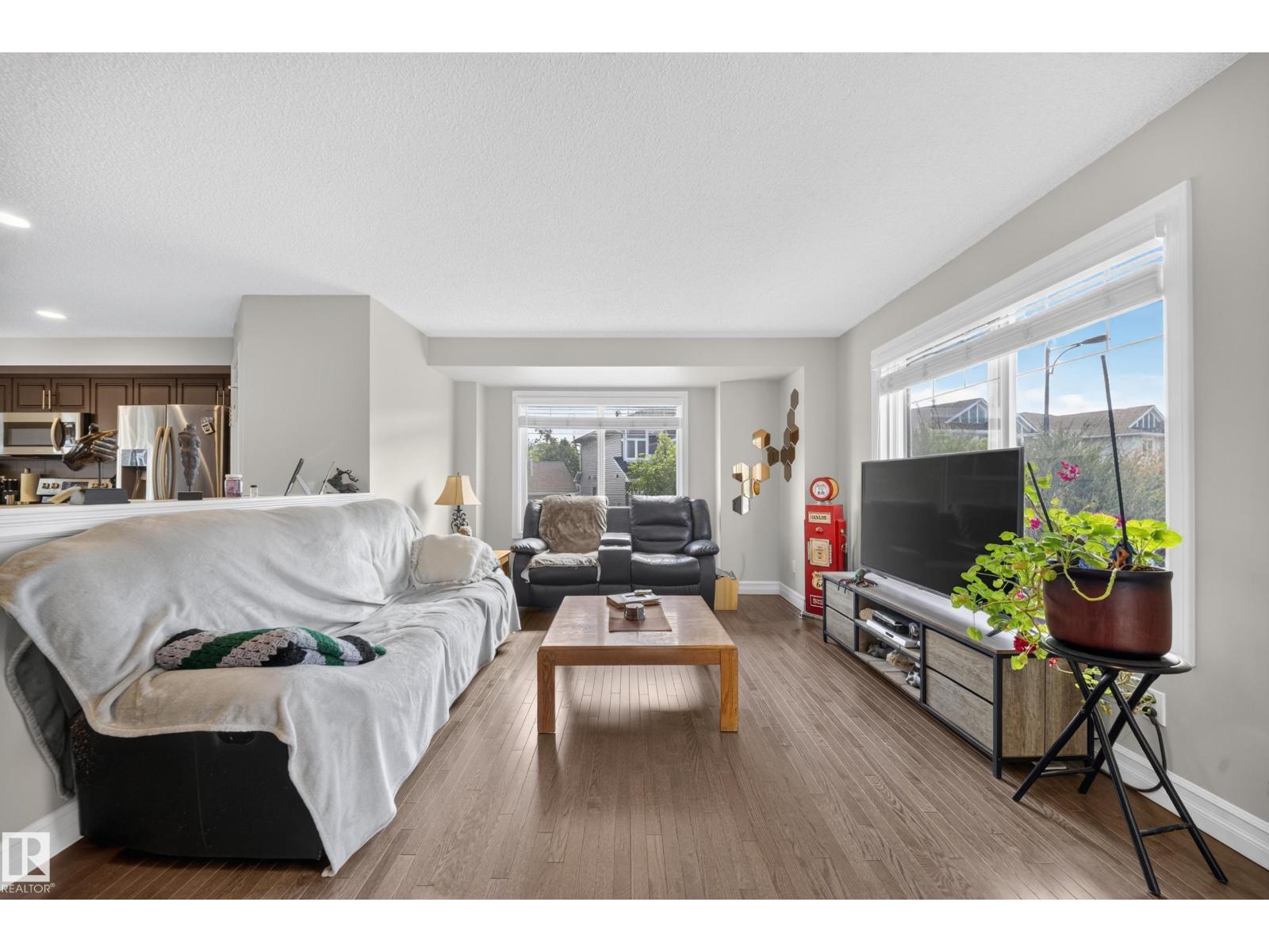 #64 655 TAMARACK RD NW