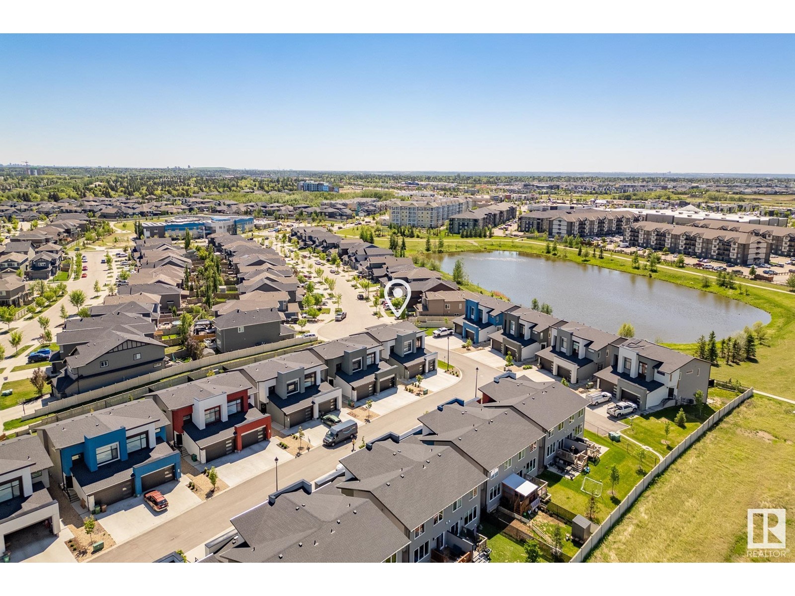 #44 50 EDINBURGH CRT