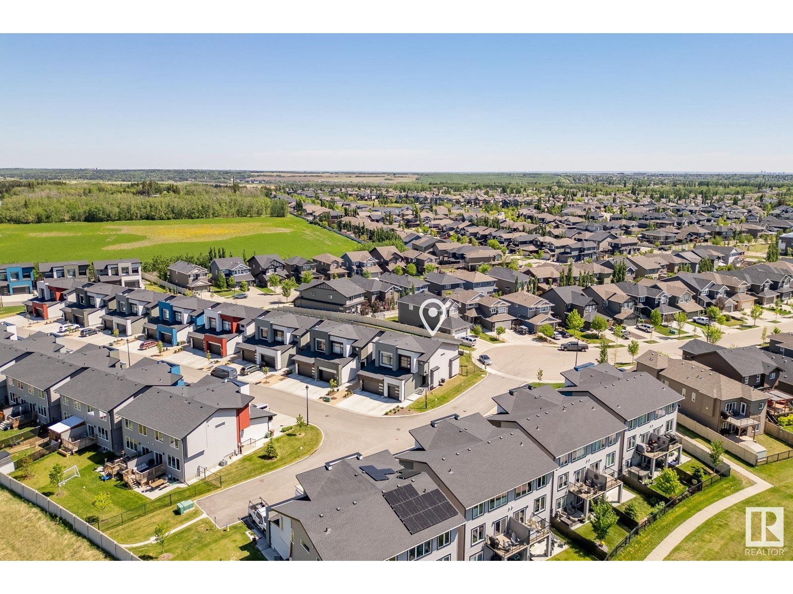 #44 50 EDINBURGH CRT