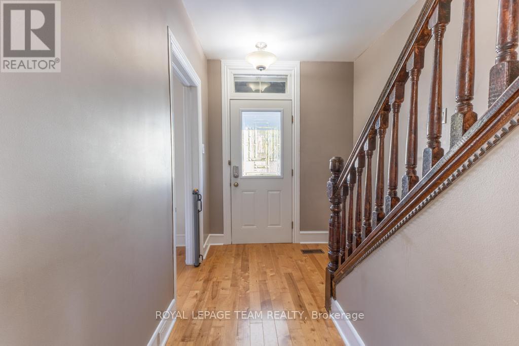 66 HUGH STREET S