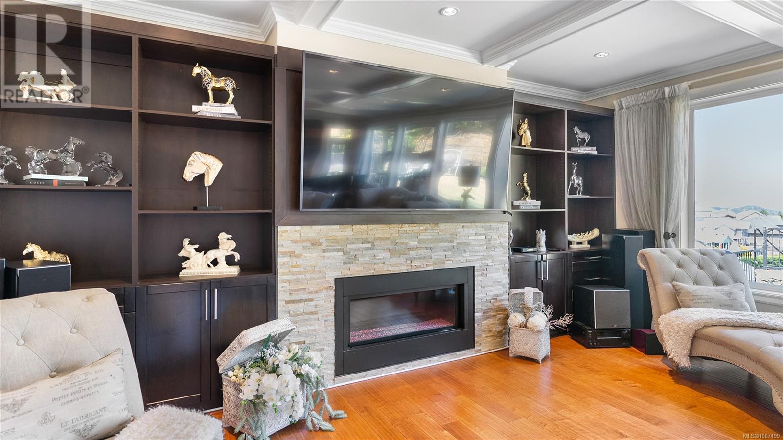 2328 Nicklaus Dr