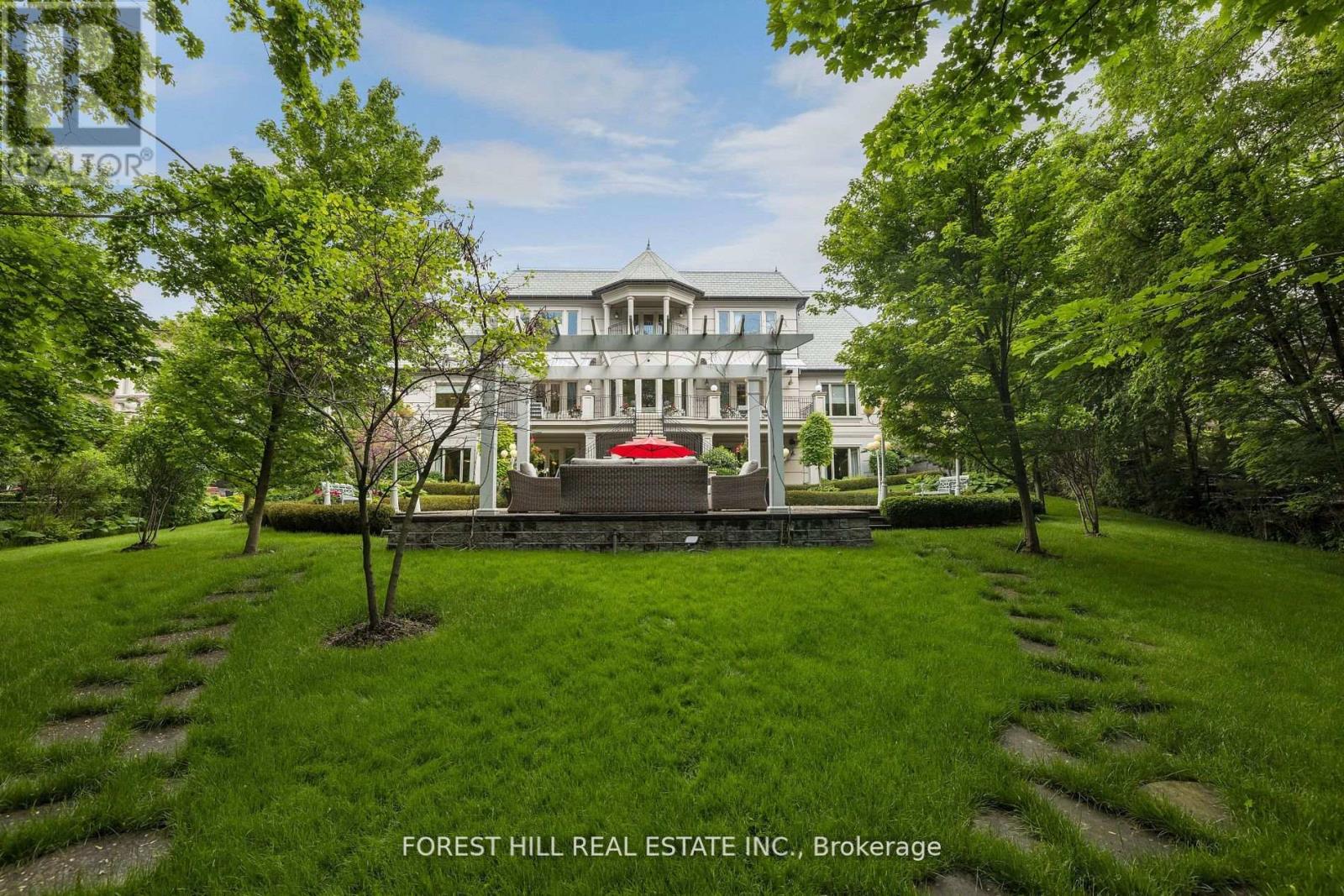 101 FOREST HEIGHTS BOULEVARD