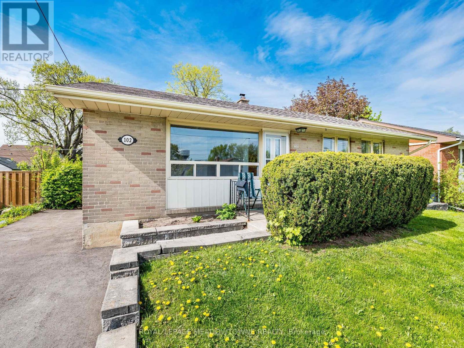 102 PRINCE CHARLES DRIVE