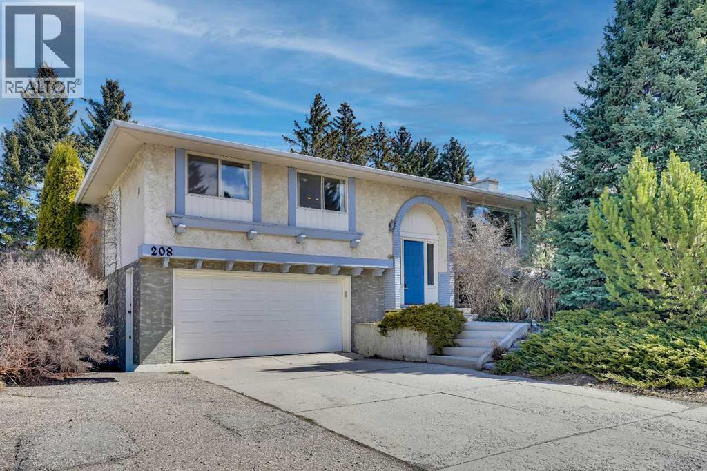 208 DALCASTLE Court NW