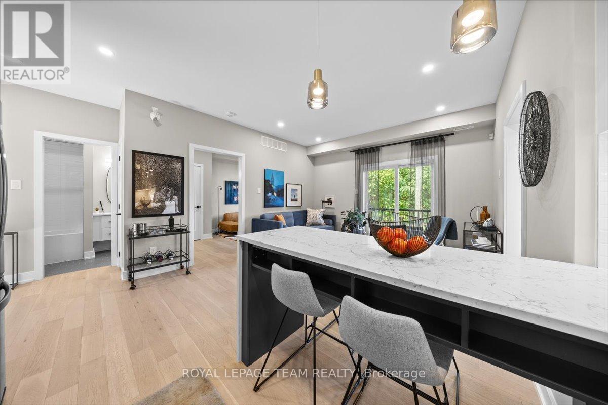 3214 - 2370 TENTH LINE ROAD