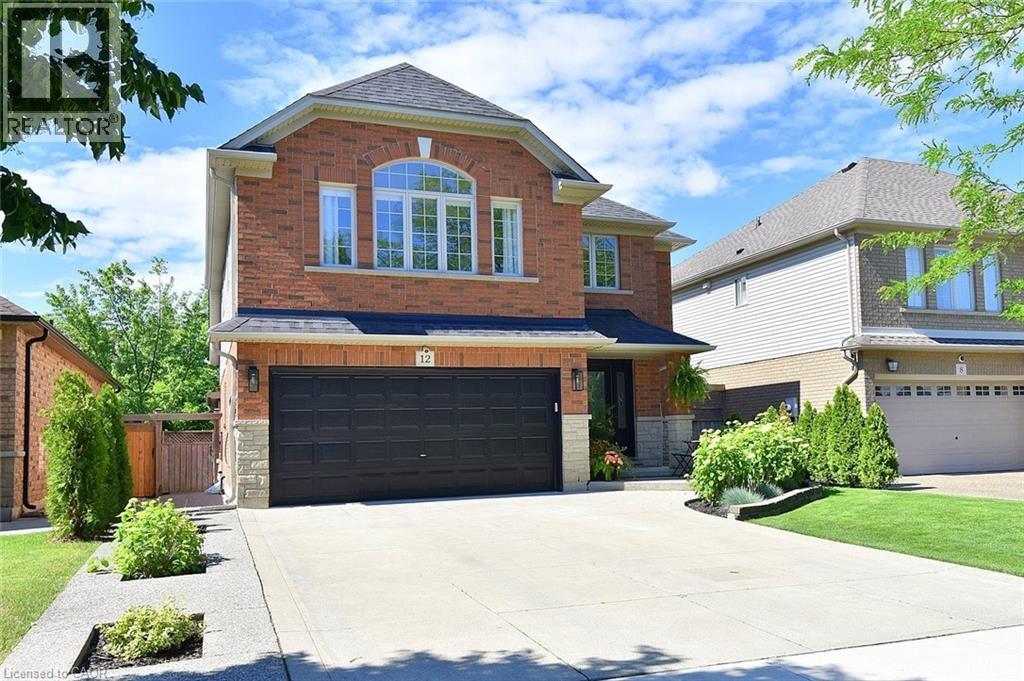 12 WILLS Crescent