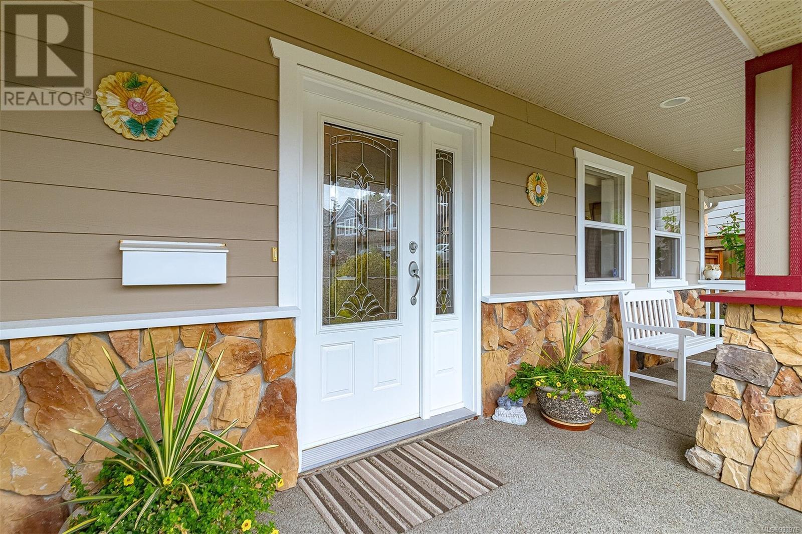 2267 Setchfield Ave
