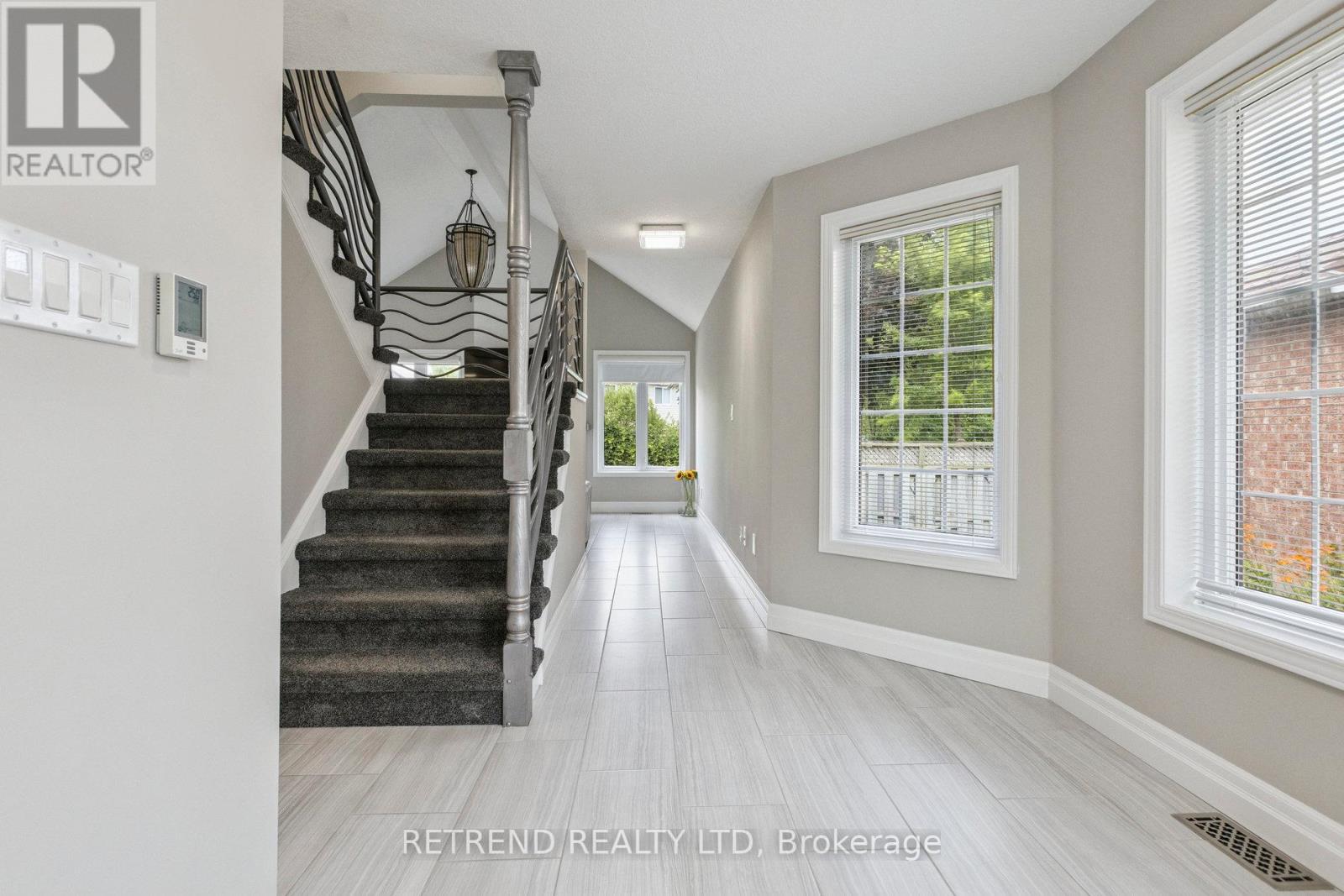 134 QUEEN CHARLOTTE CRESCENT