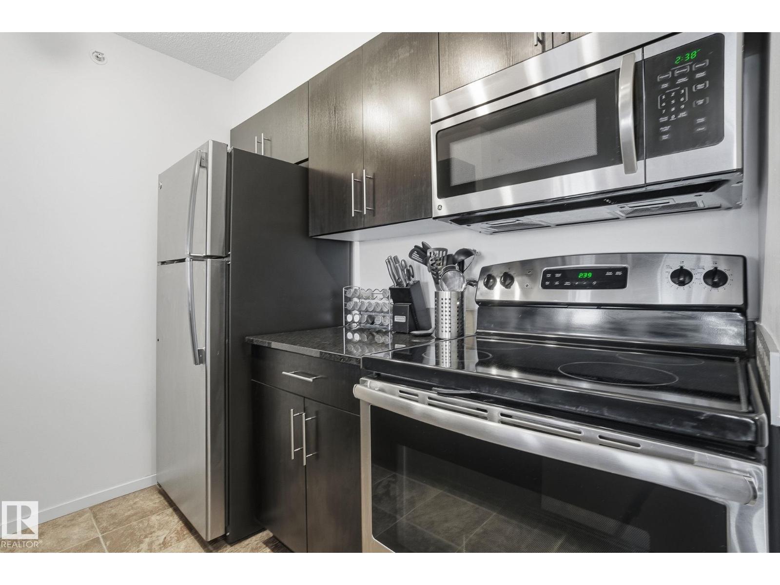 #420 3315 JAMES MOWATT TR SW