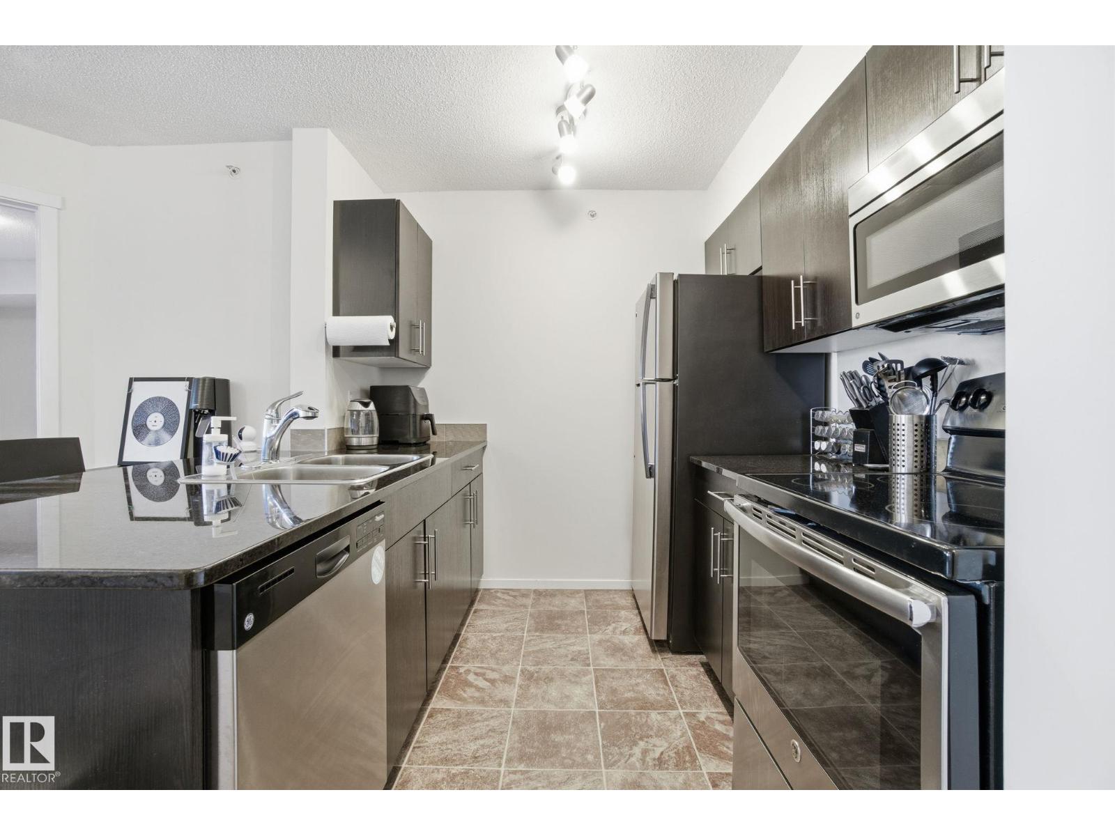 #420 3315 JAMES MOWATT TR SW