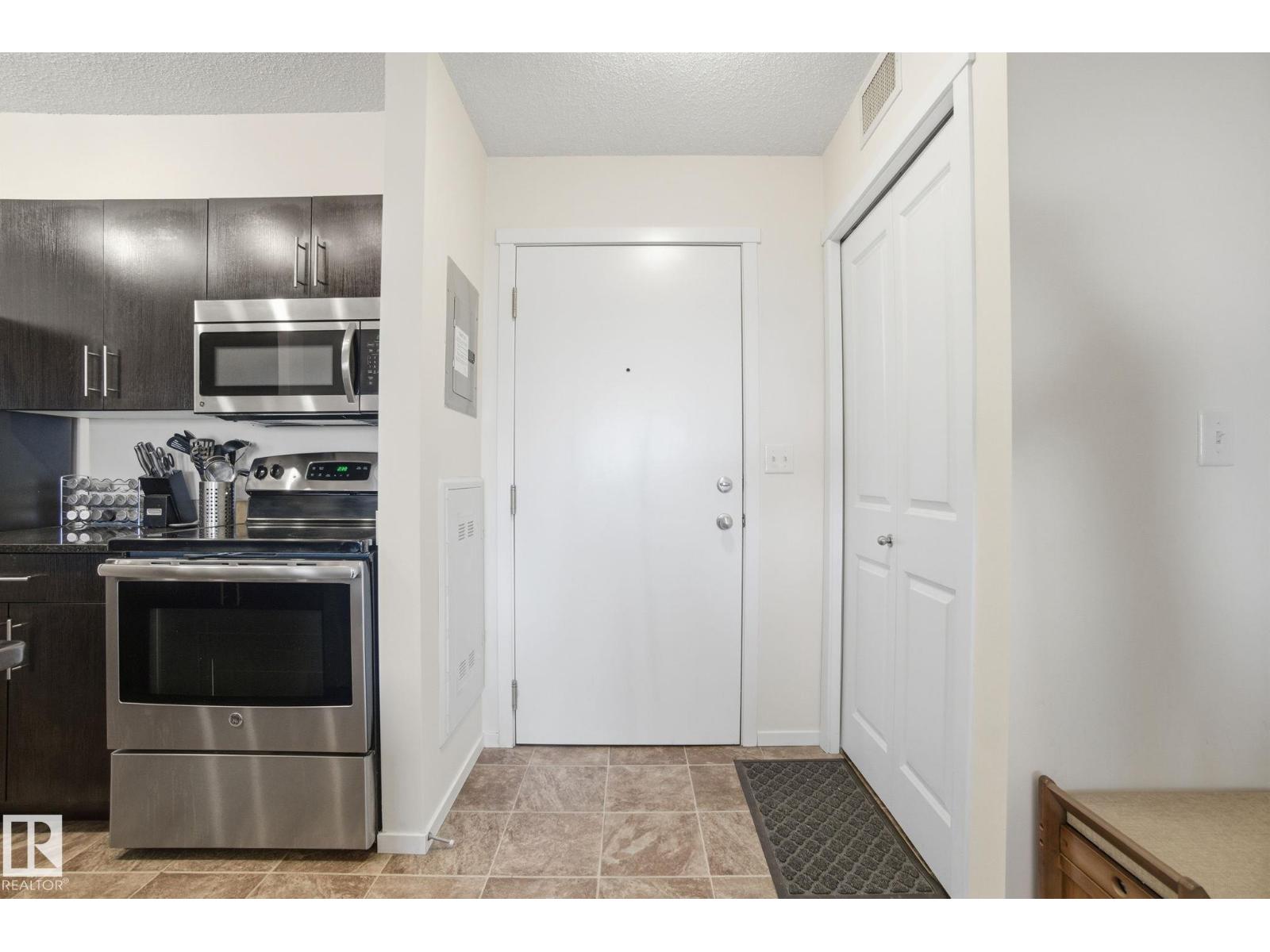 #420 3315 JAMES MOWATT TR SW