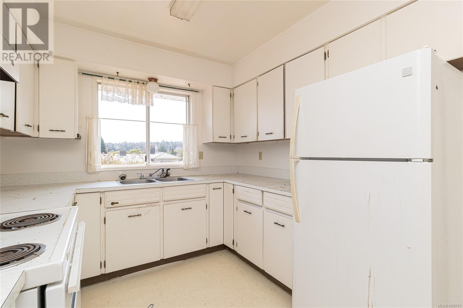 3950 Cherrilee Cres