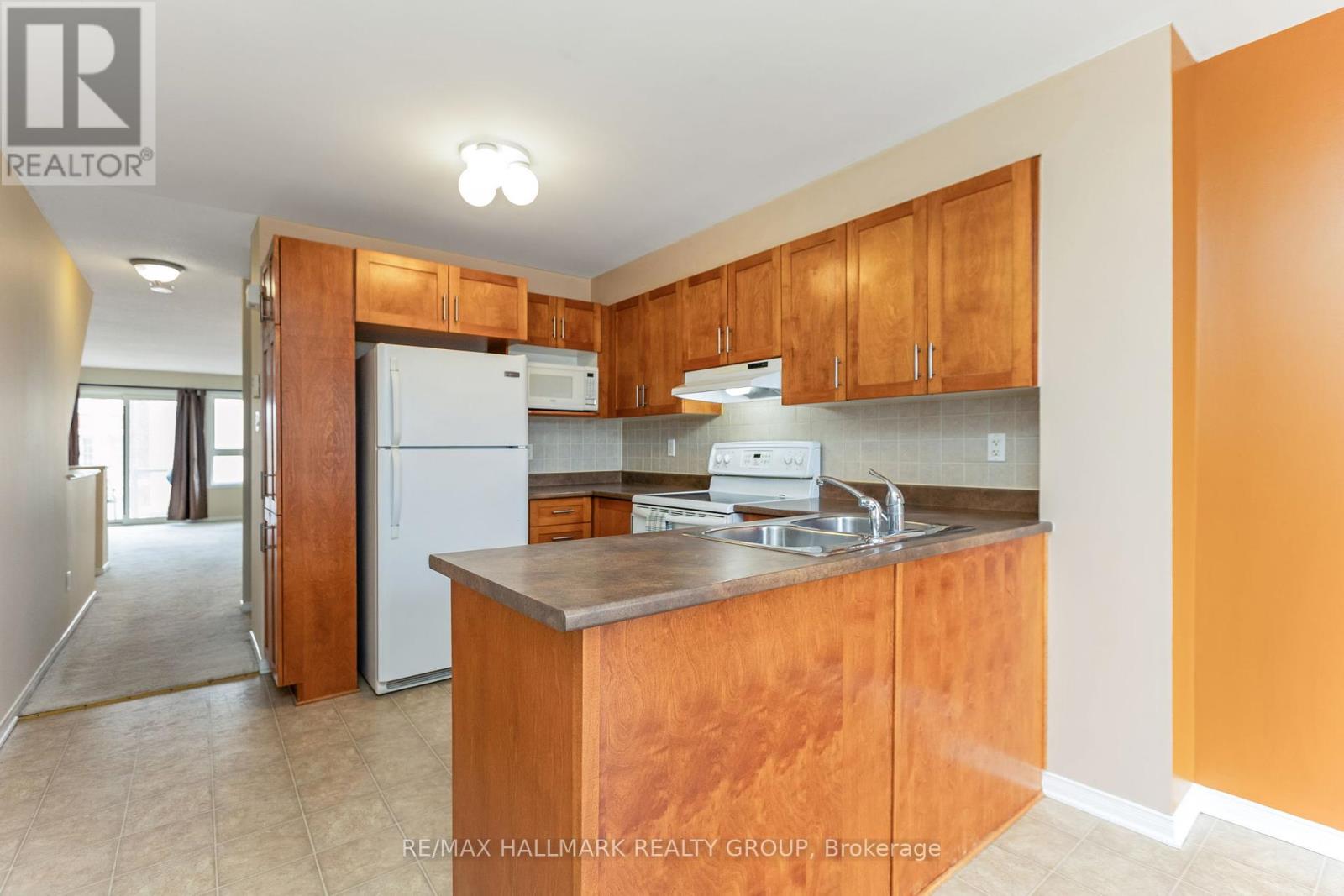 896 LONGFIELDS DRIVE
