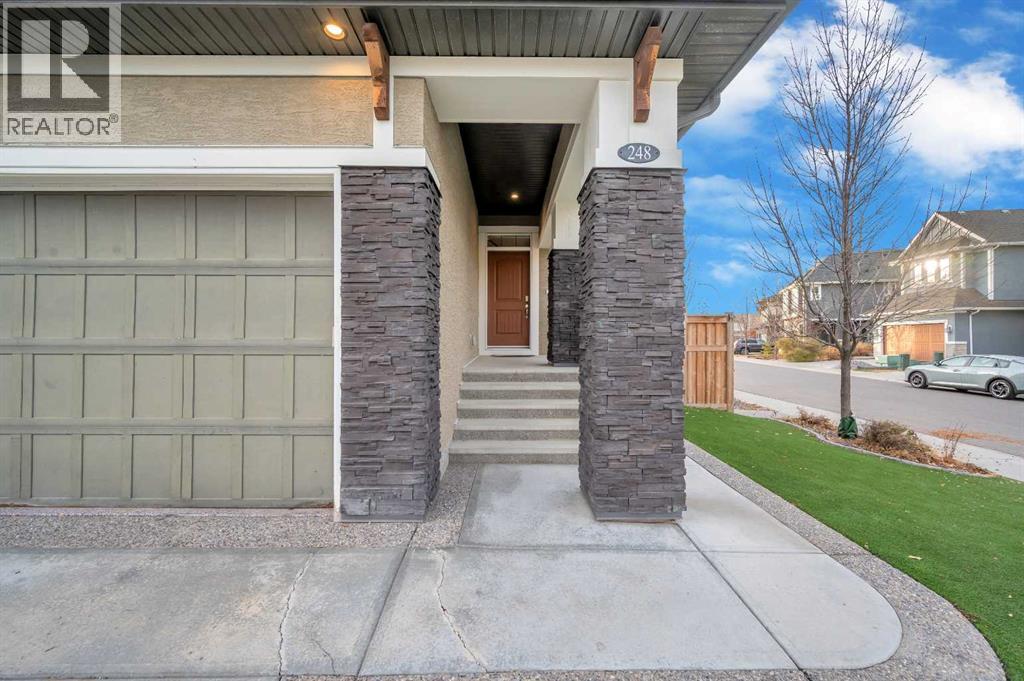 248 Marquis Landing SE