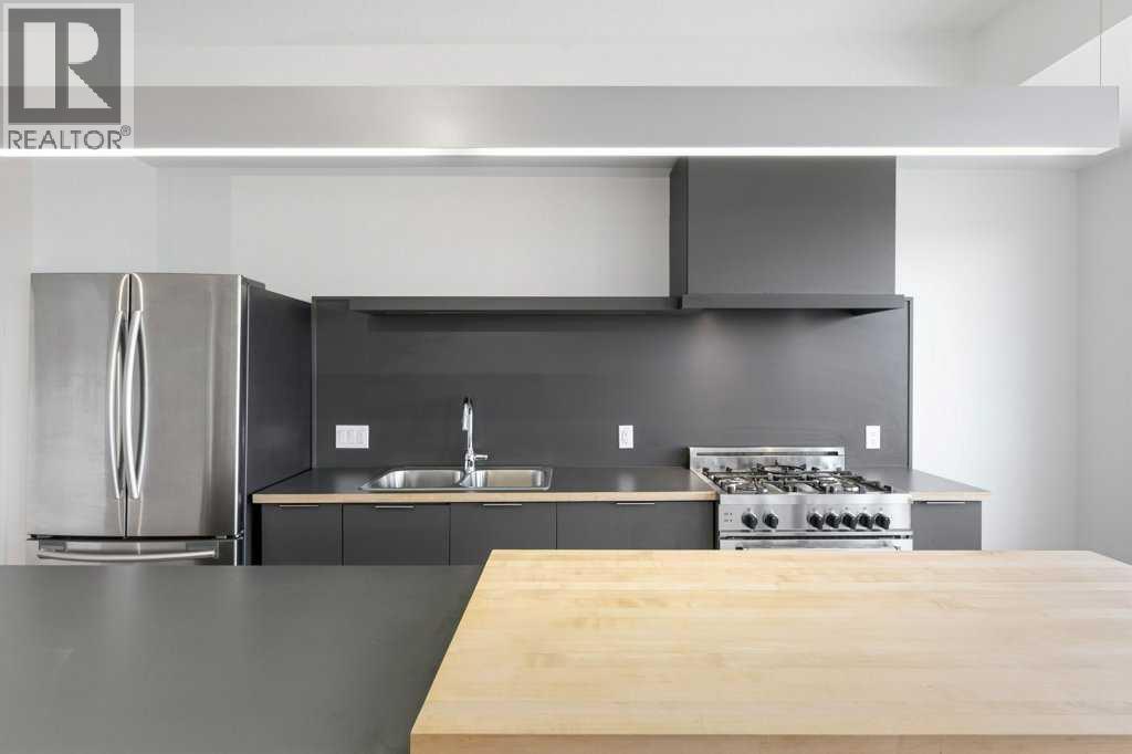 421, 63 Inglewood Park SE
