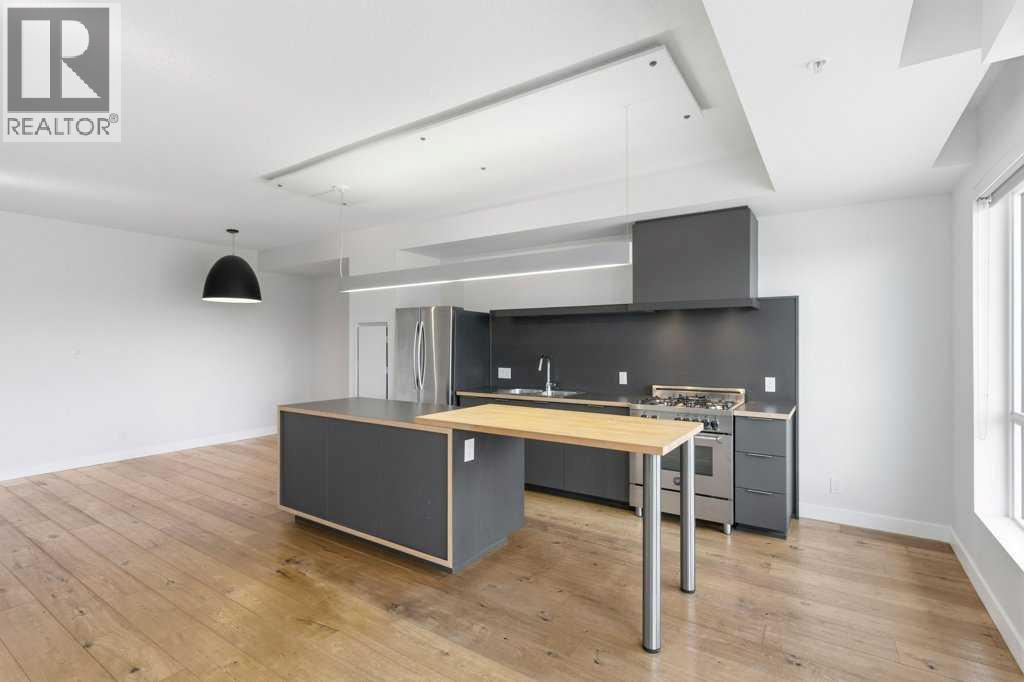 421, 63 Inglewood Park SE