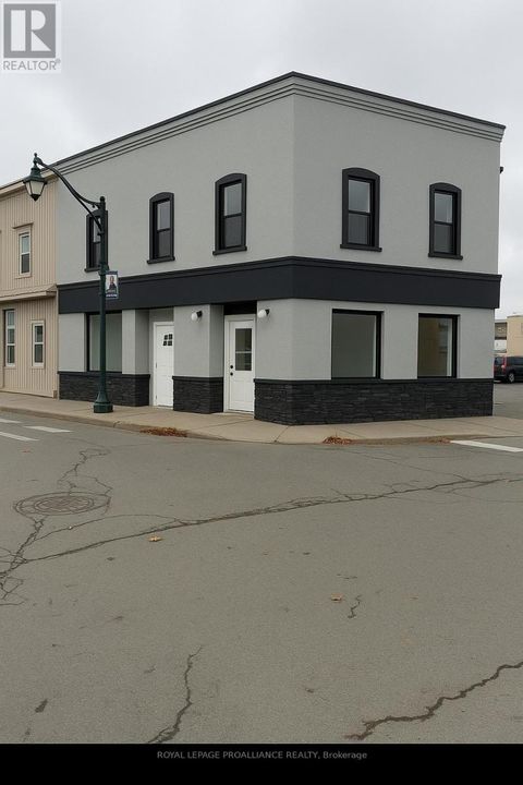 48 KING STREET NW Quinte West (Trenton Ward) ON K8V3V8