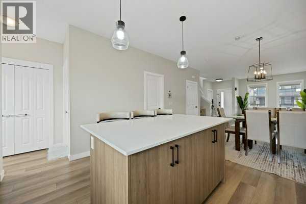 241 Midgrove Mews SW