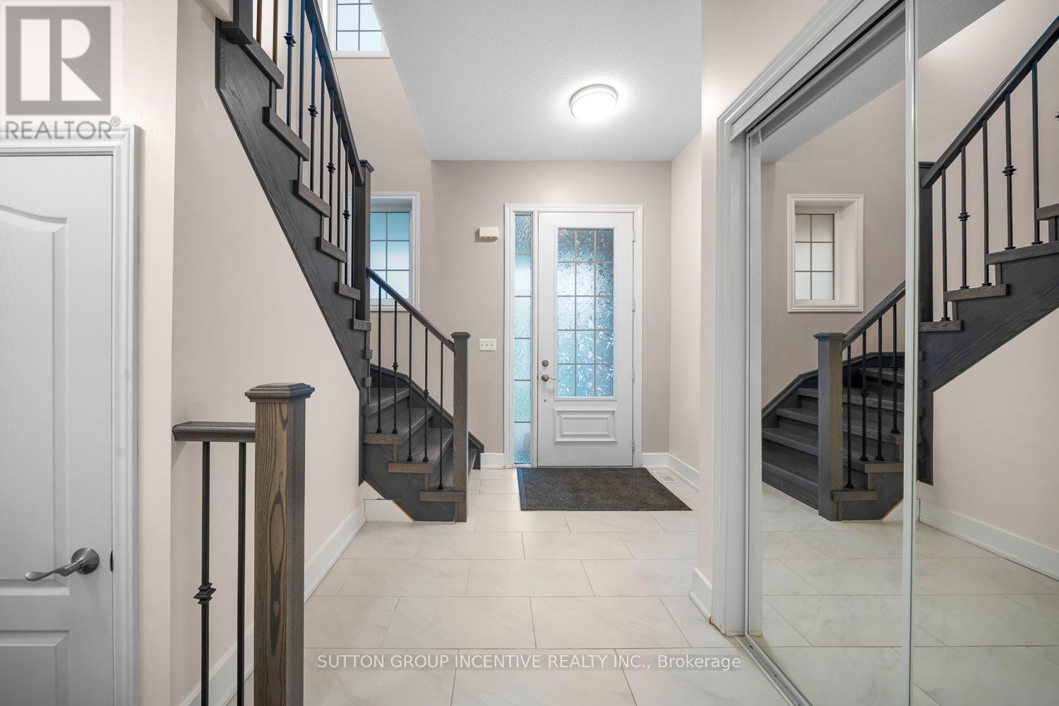 105 COLLIER CRESCENT