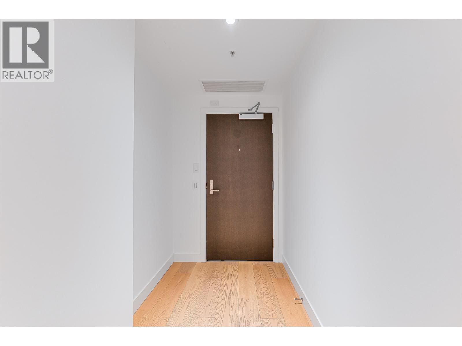 100 1561 W 57TH AVENUE