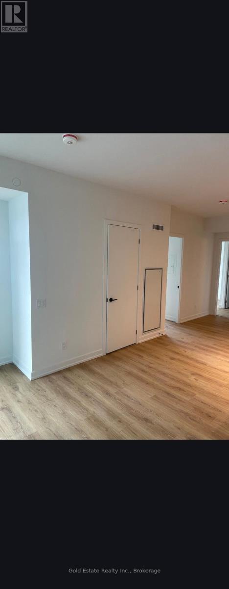 1604 - 33 PARLIAMENT STREET