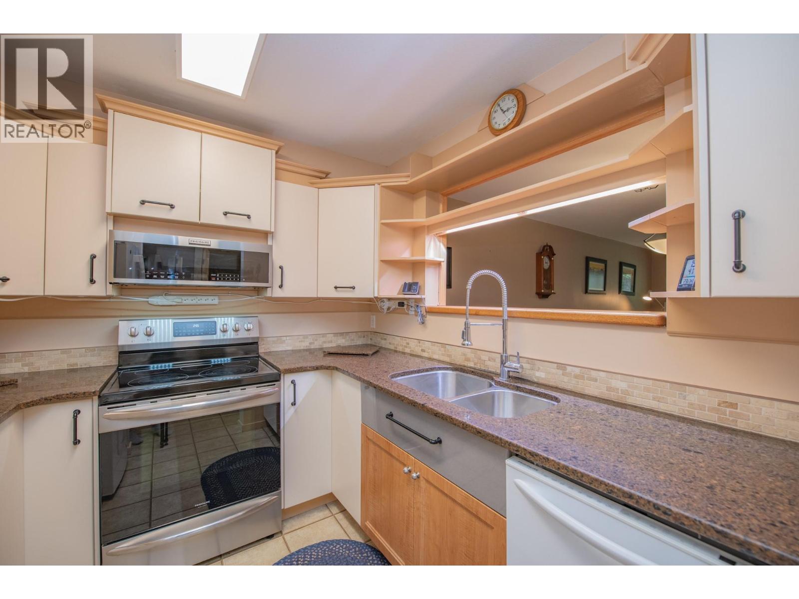 110 Kalamalka Lake Road Unit# 107