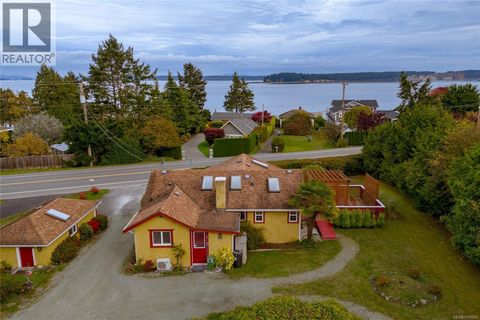 8576 Lochside Dr North Saanich BC V8L1M6
