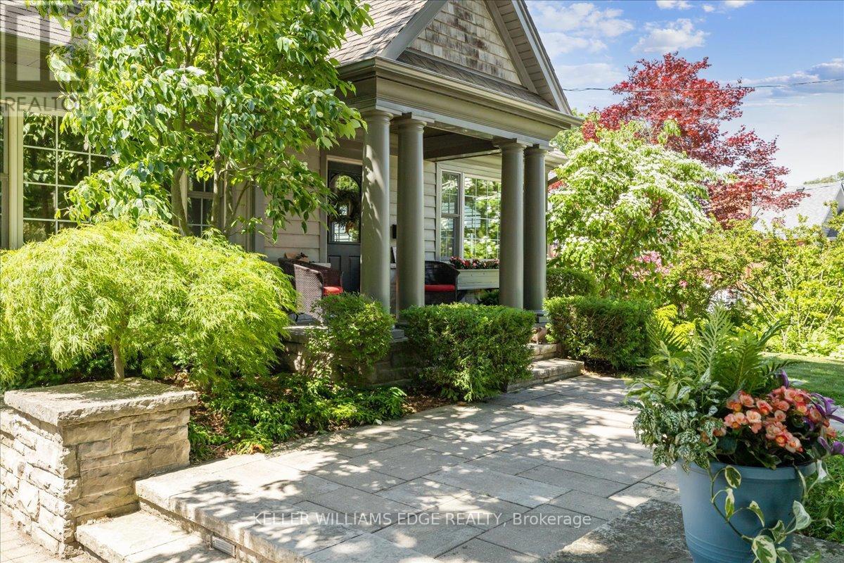 392 PEPPER DRIVE