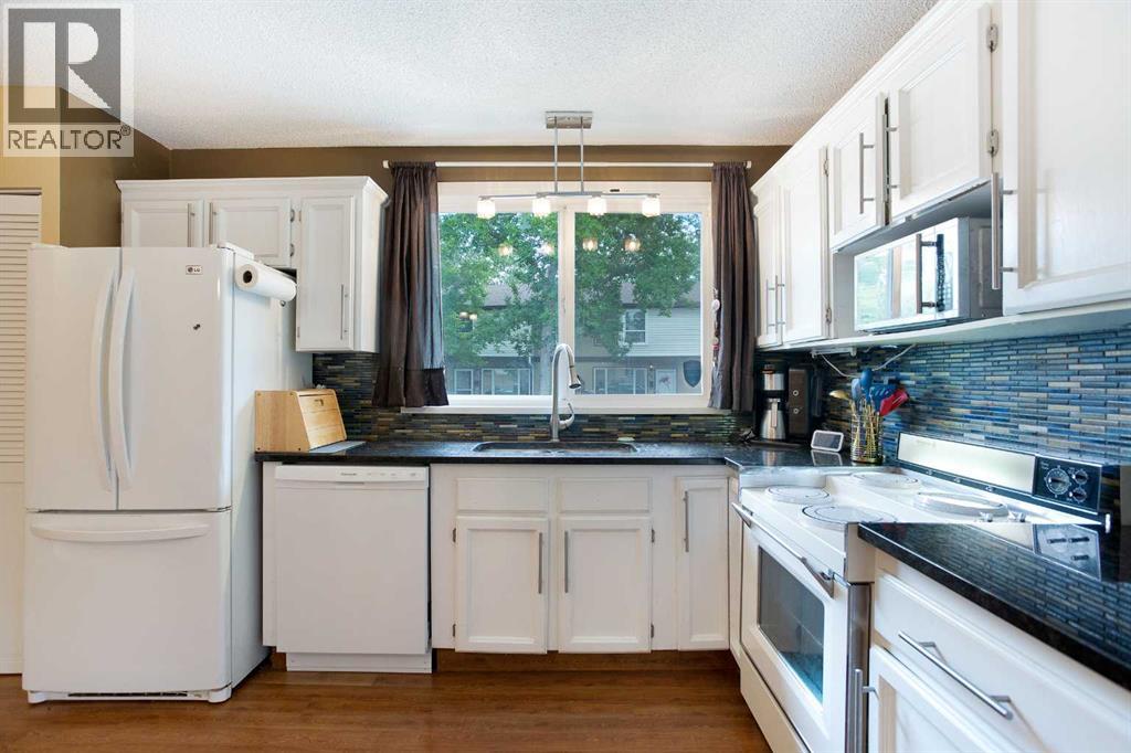 81, 630 Sabrina Road SW