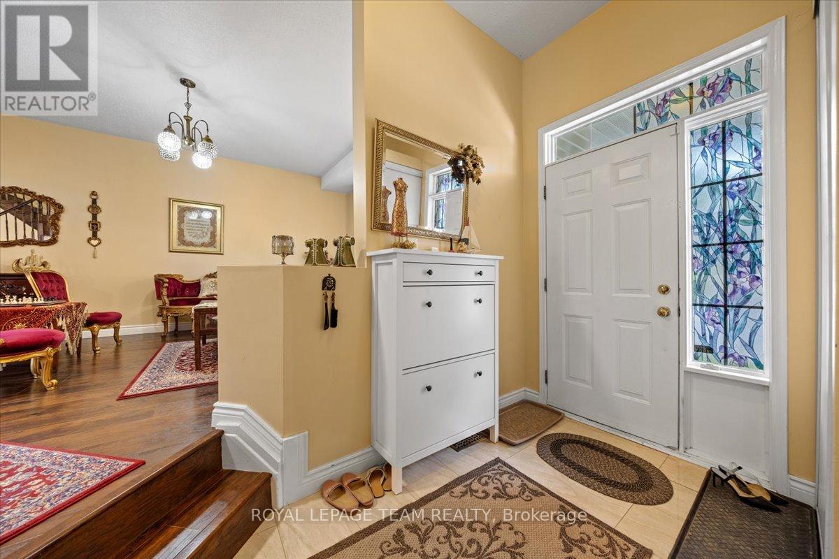 12 SUNVALE WAY
