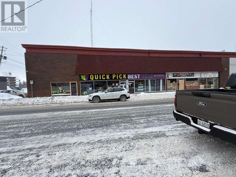 11-13 CHAMBERS STREET Smiths Falls ON K7A2Y2