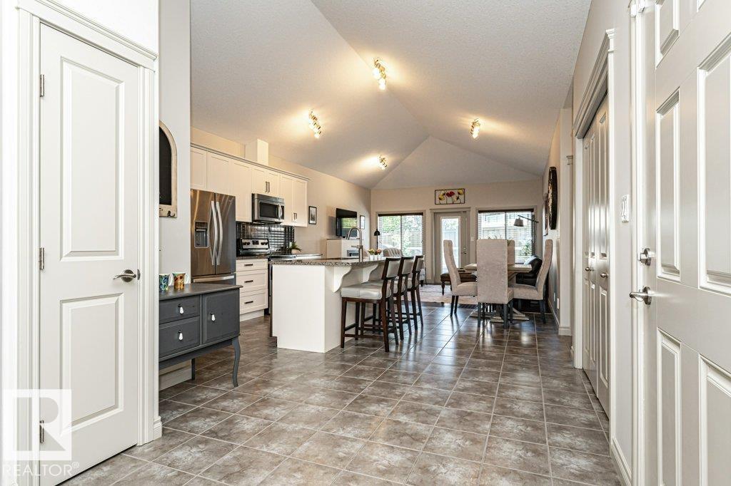 #15 175 MCCONACHIE DR NW