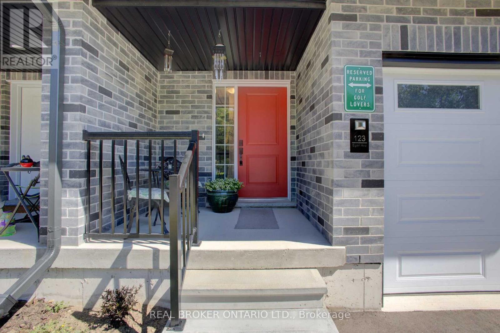 123 EGAN AVENUE