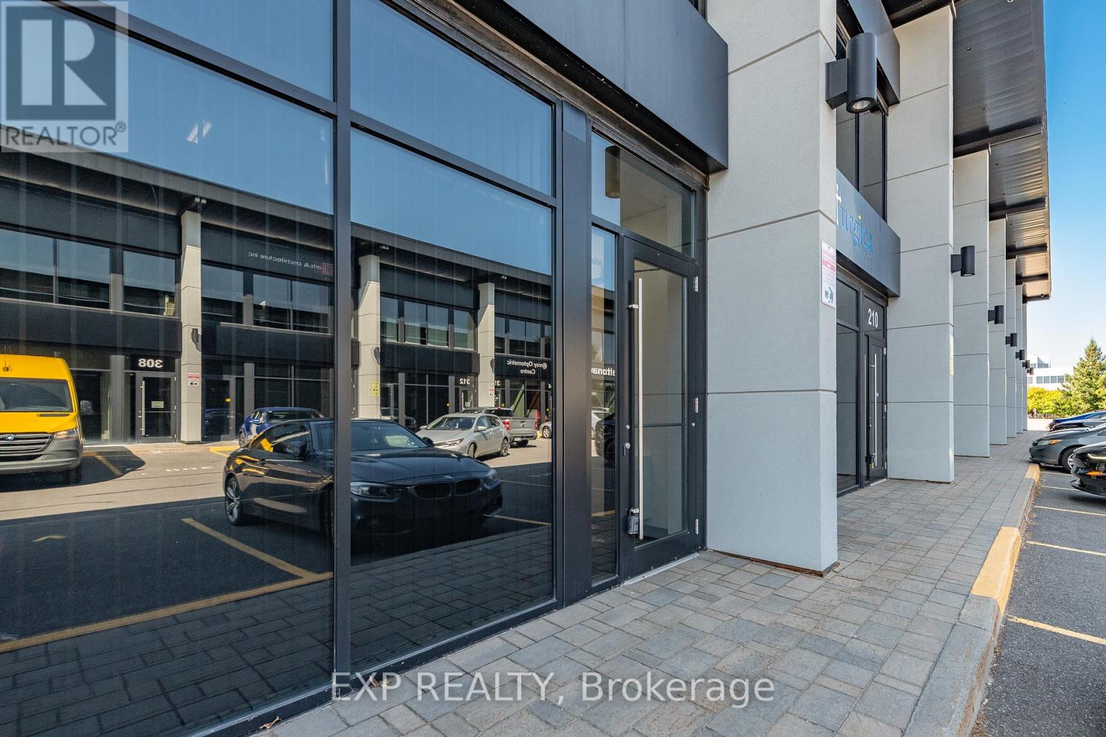 206 & 208 - 2310 ST LAURENT BOULEVARD