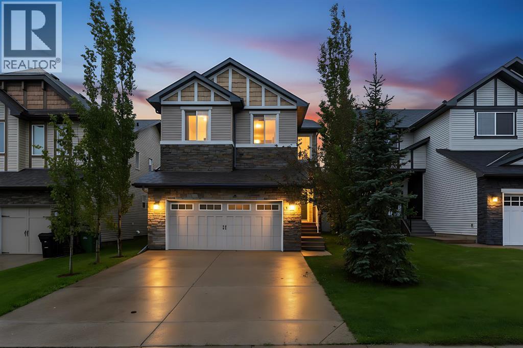25 Silverado Skies Drive SW