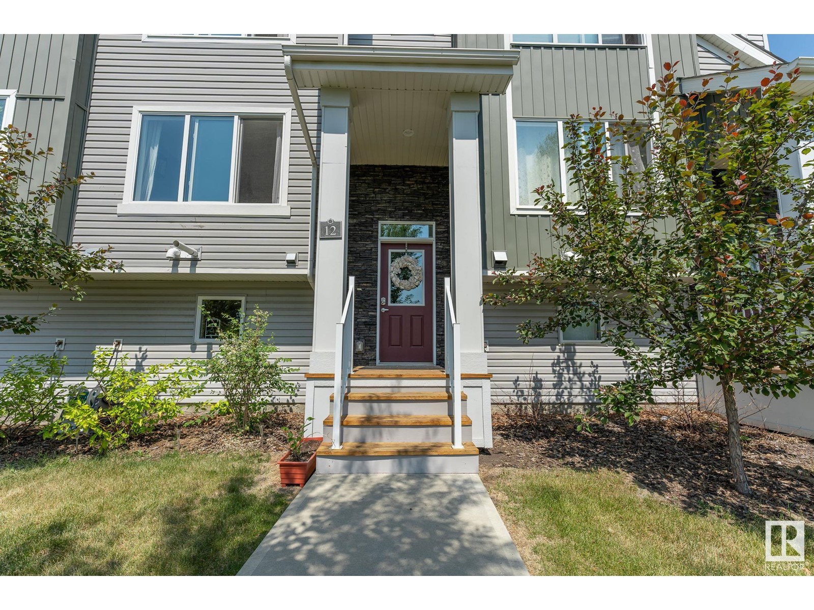 #12 2121 HADDOW DR NW