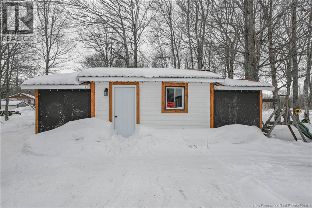 1382 Thériault Road