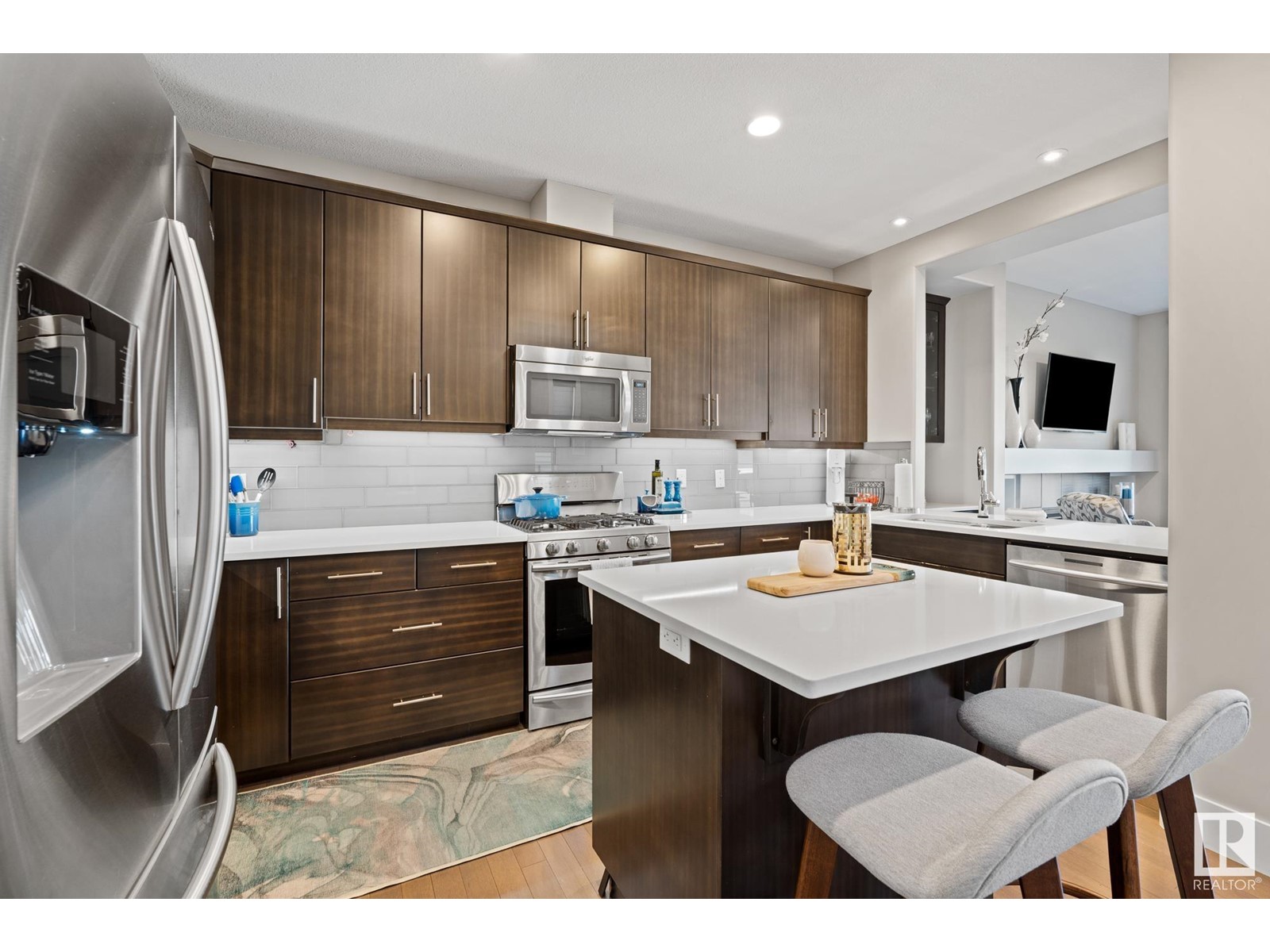 3230 ALLAN WY SW