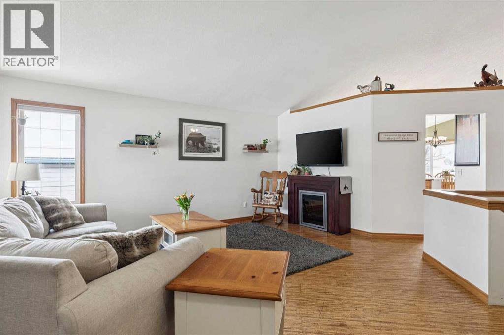 6 Sheep River Crescent