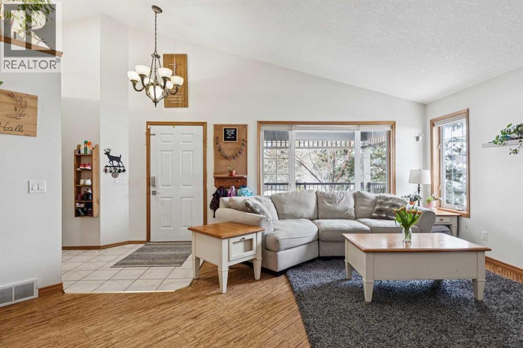 6 Sheep River Crescent