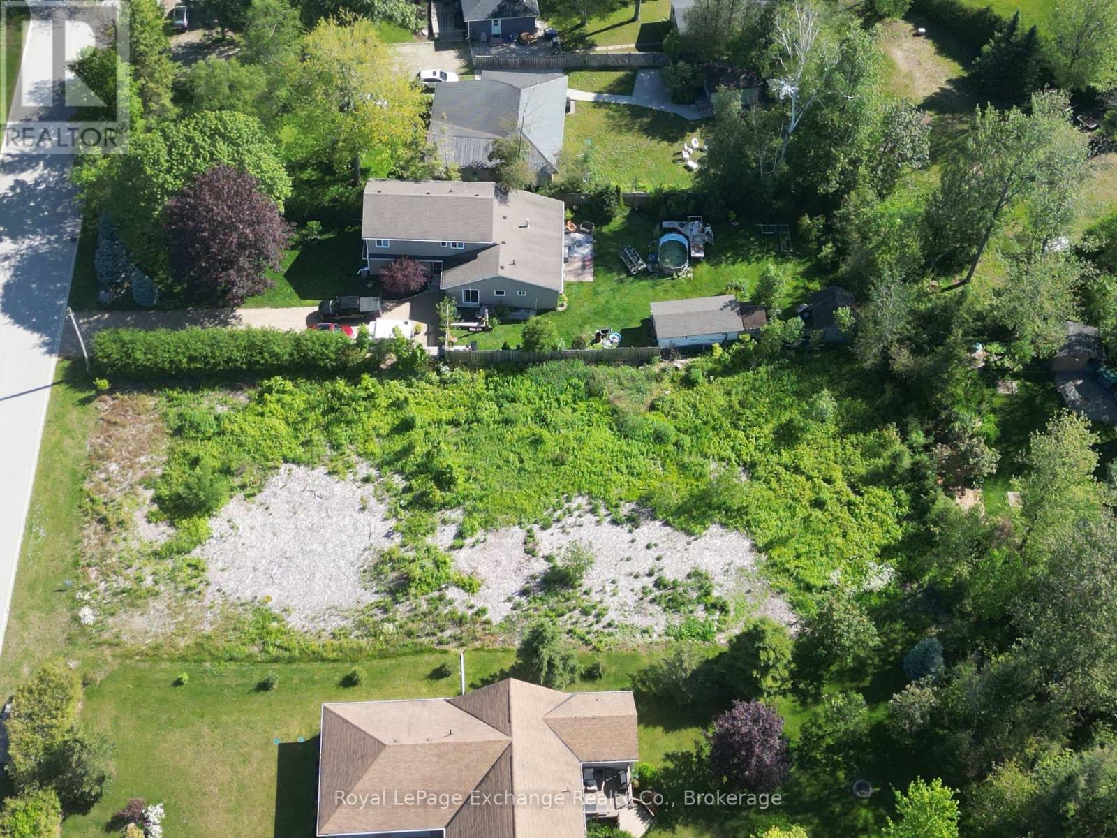 284 HURON ROAD