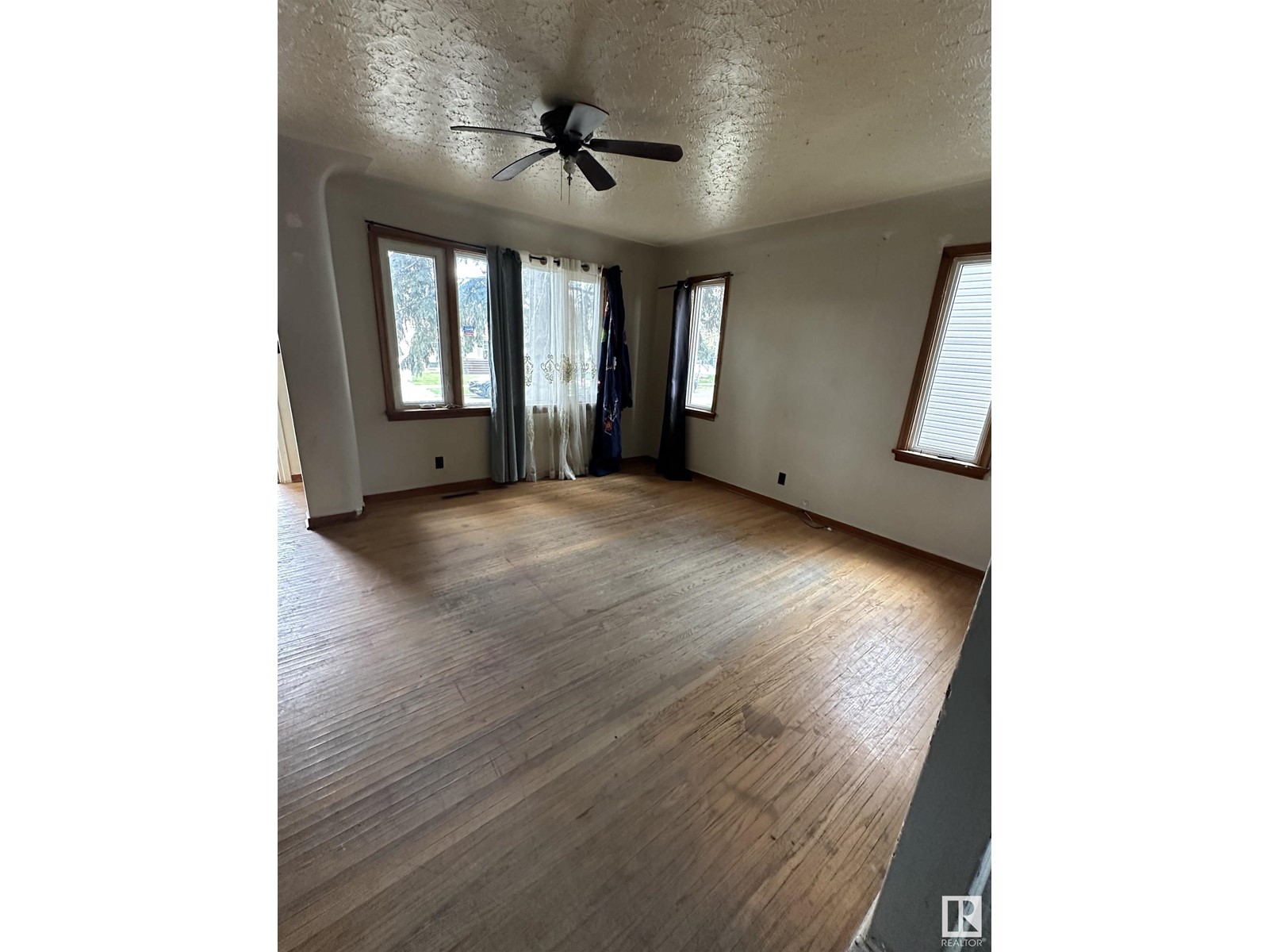 12916 123A ST NW