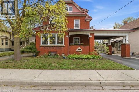 44 DUPONT Street Waterloo ON N2J2G9