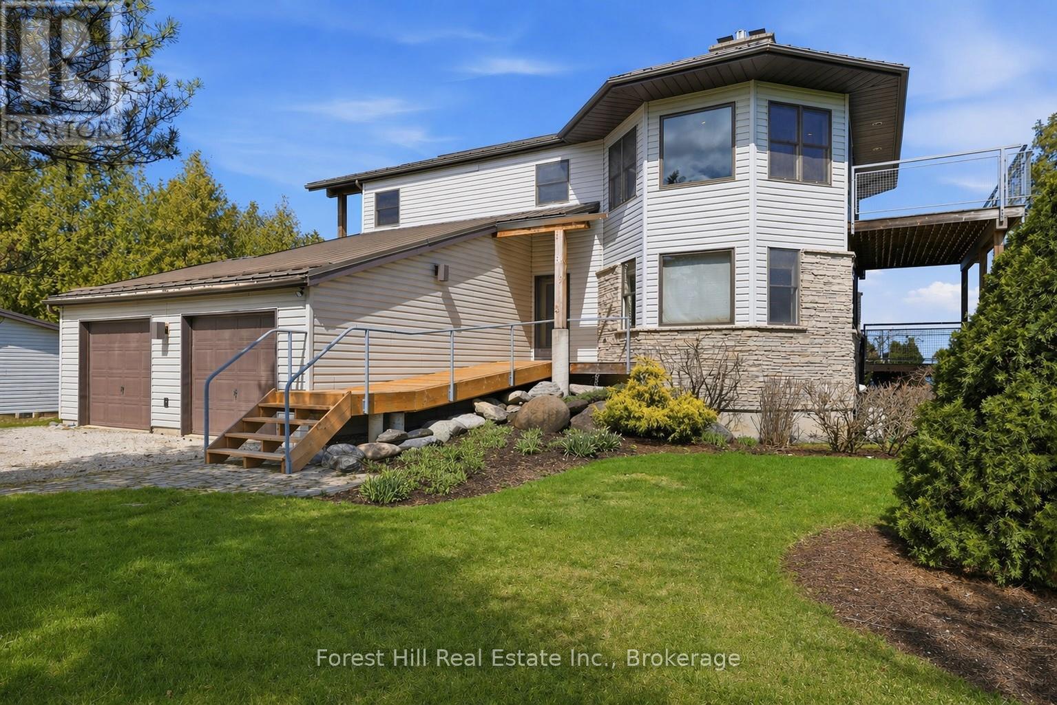 295 LAKESHORE ROAD N