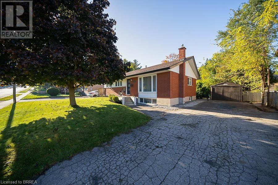 11 HILLCREST Avenue