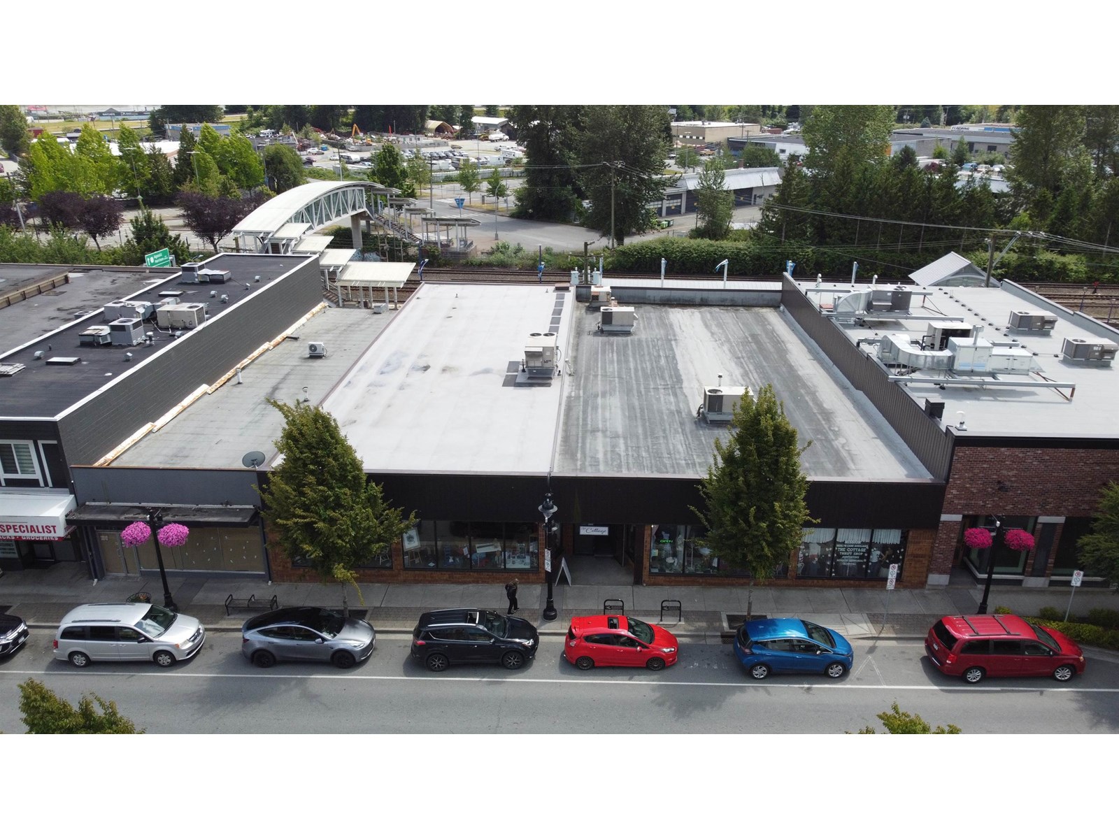 33219 N RAILWAY AVENUE